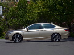 2016款 混动 2.0L 锐尊版