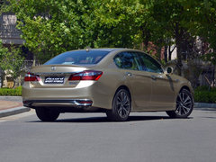 2016款 混动 2.0L 锐尊版