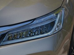 2016款 混动 2.0L 锐尊版
