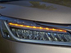 2016款 混动 2.0L 锐尊版