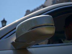 2016款 混动 2.0L 锐尊版