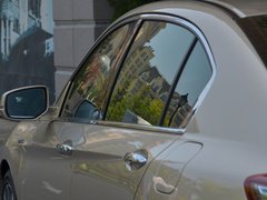 2016款 混动 2.0L 锐尊版