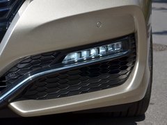 2016款 混动 2.0L 锐尊版