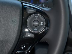 2016款 混动 2.0L 锐尊版