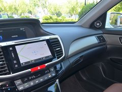 2016款 混动 2.0L 锐尊版