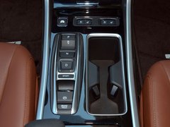 2016款 混动 2.0L 锐尊版