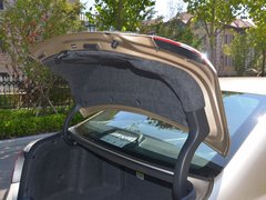 2016款 混动 2.0L 锐尊版