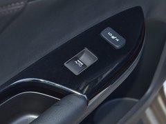 2016款 混动 2.0L 锐尊版