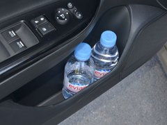 2016款 混动 2.0L 锐尊版