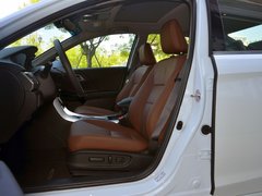 2016款 混动 2.0L 锐尊版