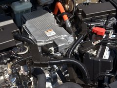 2016款 混动 2.0L 锐尊版