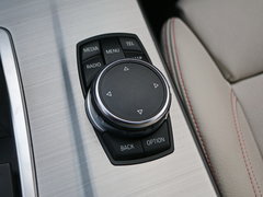2016款  M40i