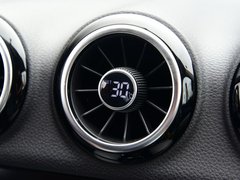 2016款 1.6L 手动智联V型