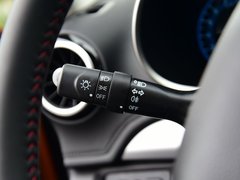 2016款 1.6L 手动智联V型