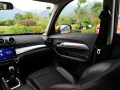 2016款 1.6L 手动智联V型
