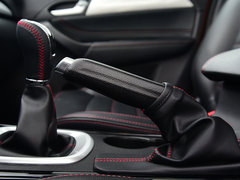 2016款 1.6L 手动智联V型
