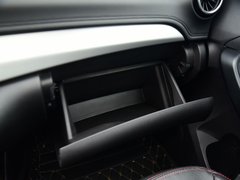2016款 1.6L 手动智联V型