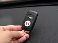 2016款 1.6L 手动智联V型