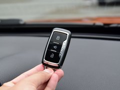 2016款 1.6L 手动智联V型