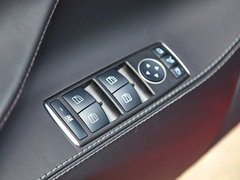 2016款 Model S P90D