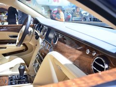 2016款 6.8T 极致版