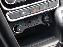 2016款 1.6L 手动智尚版