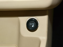 2016款 1.5L 手动标准型SFG15-02 7座