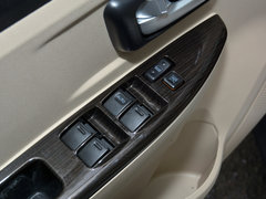 2016款 1.5L 手动标准型SFG15-02 7座