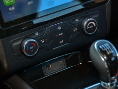 2016款 1.5T 手动豪华型