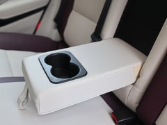 2016款 1.5T 手动魔方之心版国V