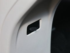 2016款 1.5T 手动魔方之心版国V