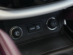 2016款 1.5T 手动魔方之心版国V