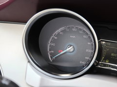 2016款 1.5T 手动魔方之心版国V