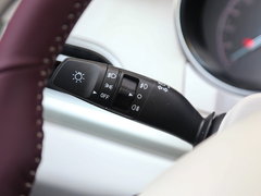 2016款 1.5T 手动魔方之心版国V
