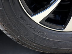2016款 1.5T 手动魔方之心版国V
