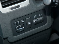 2016款 1.8T CVT优雅型7座