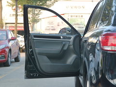 2016款 1.8T CVT优雅型7座