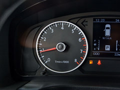 2016款 1.8T CVT优雅型7座