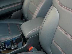 2016款 1.8T CVT优雅型7座