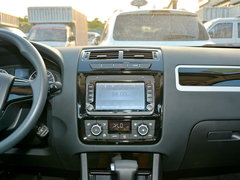 2016款 1.8T CVT优雅型7座