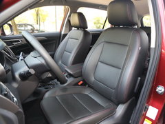 2016款 1.8T 自动尊荣型