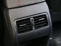 2016款 1.8T 自动尊荣型