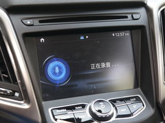 2016款 1.8T 自动尊荣型
