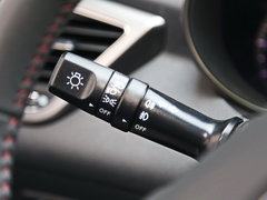 2016款 1.8T 自动尊荣型