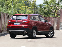 2016款 1.8T 自动尊荣型