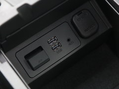 2016款 2.5L 自动四驱蓝天激情版
