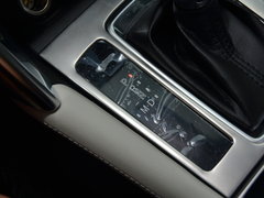 2016款 2.5L 自动四驱蓝天激情版