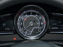 2016款 2.5L 自动四驱蓝天激情版