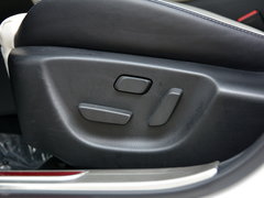 2016款 2.5L 自动四驱蓝天激情版