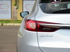 2016款 2.5L 自动四驱蓝天无畏版
